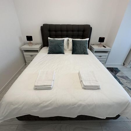 Appartamento Apartament In Suceava, Zamca Esterno foto