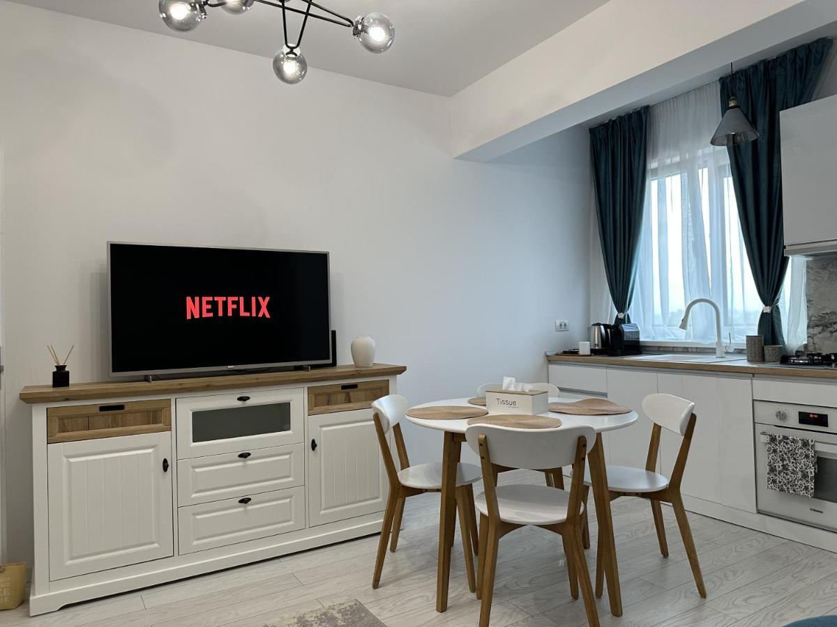 Appartamento Apartament In Suceava, Zamca Esterno foto