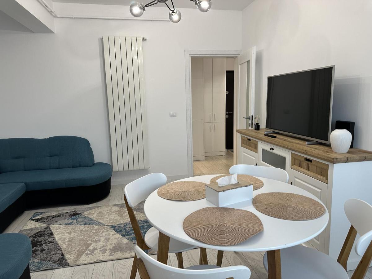 Appartamento Apartament In Suceava, Zamca Esterno foto