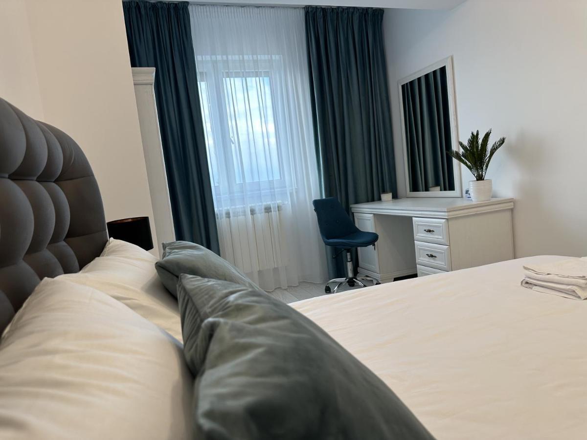 Appartamento Apartament In Suceava, Zamca Esterno foto